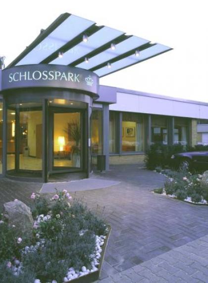 Schlosspark Hotel - image 1