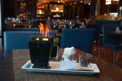 Berlin Marriott Hotel - image 5