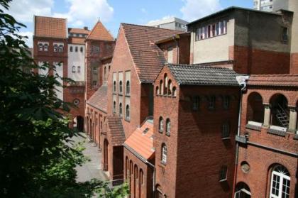Three Little Pigs Hostel Berlin - image 13
