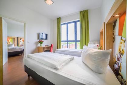 Hotel 4 Youth AM Mauerpark Berlin Mitte - image 18