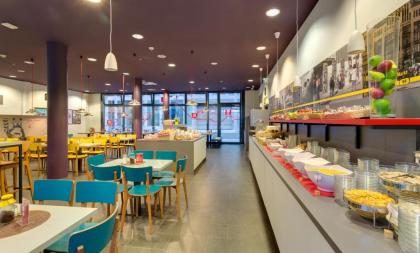 Meininger Hotel Berlin Hauptbahnhof - image 10