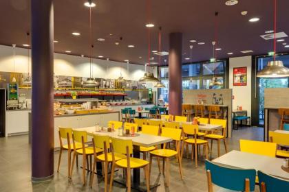 Meininger Hotel Berlin Hauptbahnhof - image 3