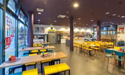 Meininger Hotel Berlin Hauptbahnhof - image 6