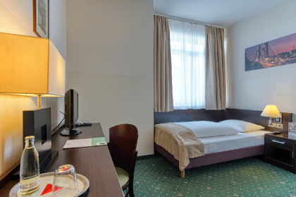Centro Hotel Kurfurstendamm - image 17