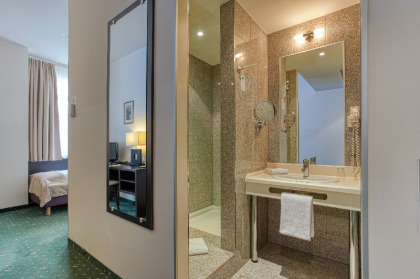 Centro Hotel Kurfurstendamm - image 5