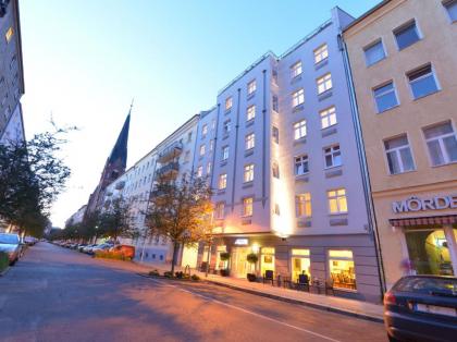 ADELANTE Boutique Hotel - image 8