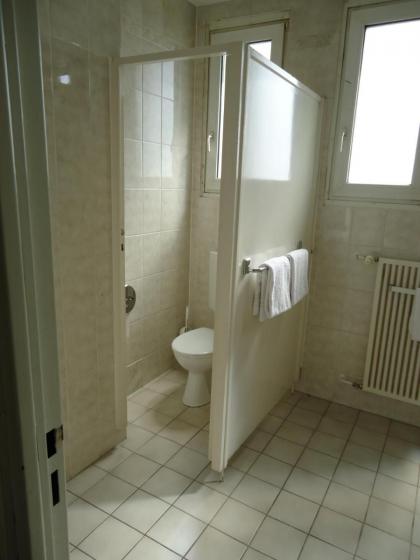 Hotel und Rasthof AVUS - image 22