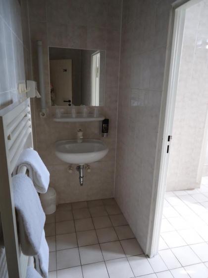 Hotel und Rasthof AVUS - image 25