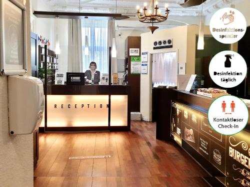 Upper Room Hotel Kurfürstendamm - image 2