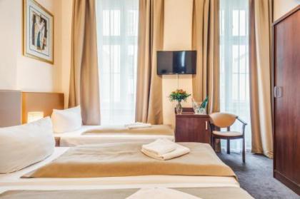 Upper Room Hotel Kurfürstendamm - image 4