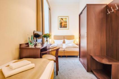 Upper Room Hotel Kurfürstendamm - image 6