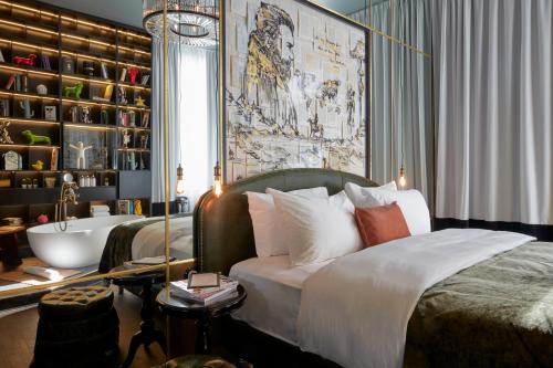 Sir Savigny Hotel - main image