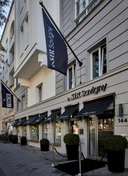 Sir Savigny Hotel - image 3