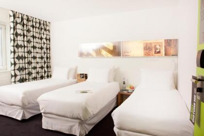 Hotel Gat Point Charlie - image 4