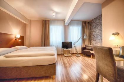 Enjoy Hotel Berlin City Messe - image 15