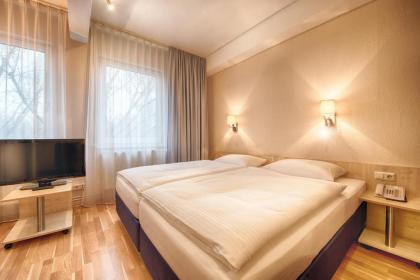 Enjoy Hotel Berlin City Messe - image 9