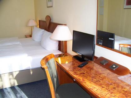 Hotel Amadeus Central - image 1
