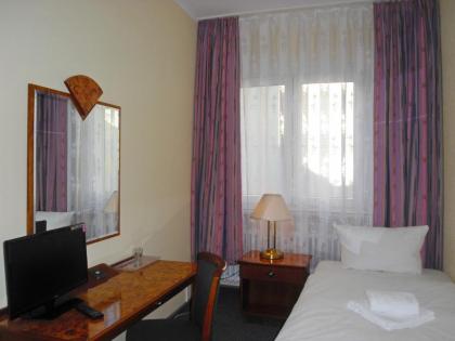 Hotel Amadeus Central - image 2