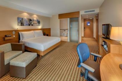 Hampton By Hilton Berlin City West - image 17