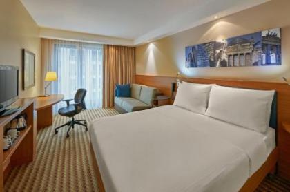 Hampton By Hilton Berlin City West - image 4