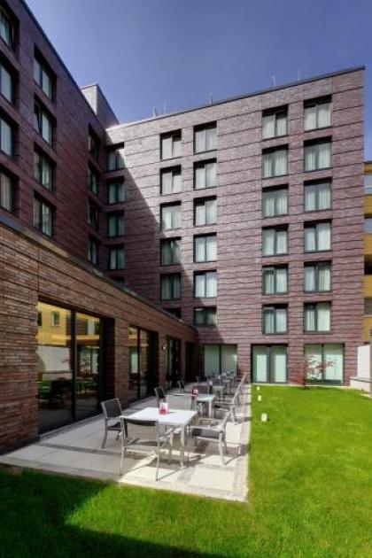 Hampton By Hilton Berlin City West - image 6