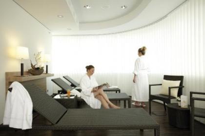 H4 Hotel Berlin Alexanderplatz - image 13