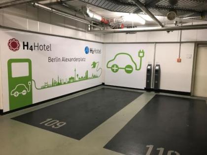 H4 Hotel Berlin Alexanderplatz - image 14
