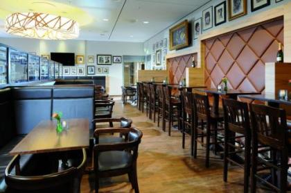 H4 Hotel Berlin Alexanderplatz - image 20