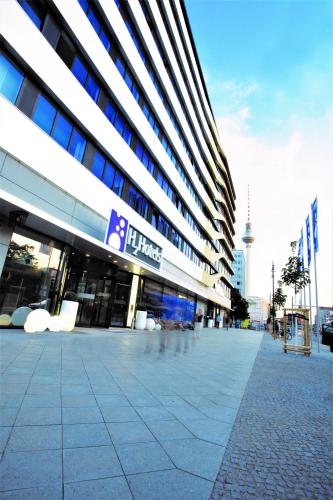 H2 Hotel Berlin-Alexanderplatz - main image