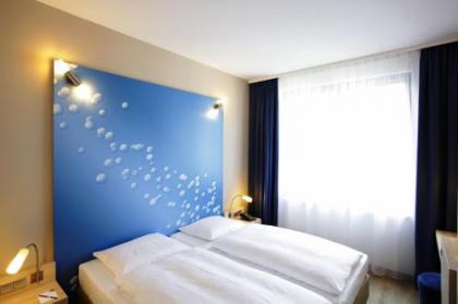 H2 Hotel Berlin-Alexanderplatz - image 2