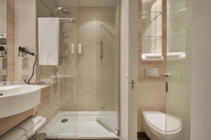 H2 Hotel Berlin-Alexanderplatz - image 7