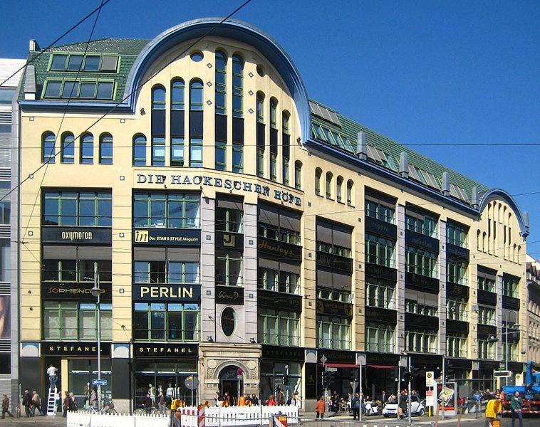 easyHotel Berlin Hackescher Markt - image 2