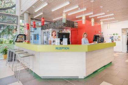 martas Gästehäuser Hauptbahnhof Berlin ehemals Jugendgästehaus - image 10