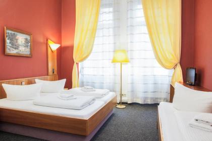 Hotel-Pension Insor - image 5
