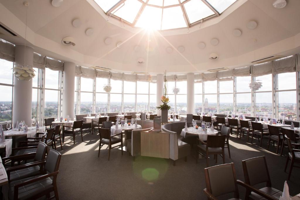 Select Hotel Berlin Spiegelturm - image 3