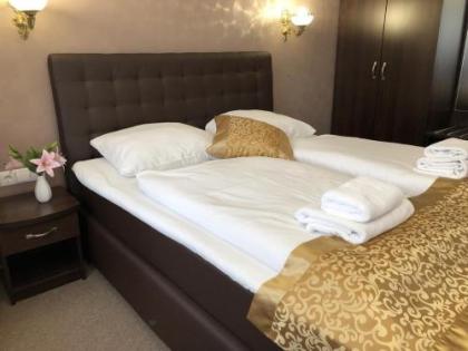 Atlas Berlin Hotel - image 10