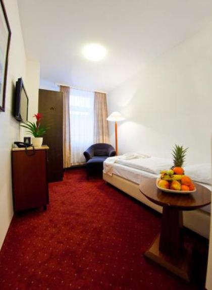 Hotel Prens Berlin - image 12