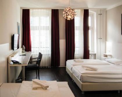 Hotel Prens Berlin - image 17