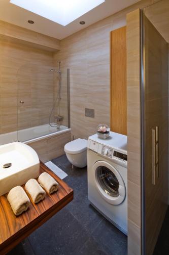 Luxoise Apartments - image 4