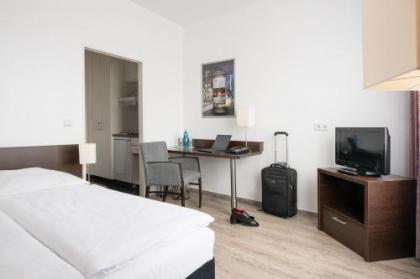 Hotel Lutzow - image 5