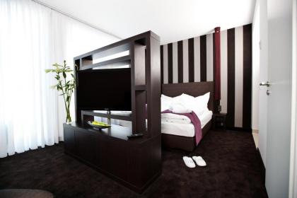Goodman's Living - image 19