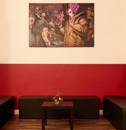 Ballhaus Berlin Hostel - image 2