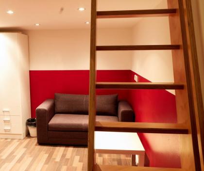 Ballhaus Berlin Hostel - image 5