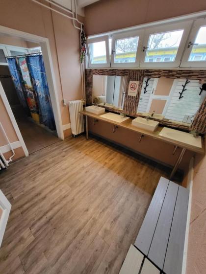 EASY Lodges Berlin - image 9