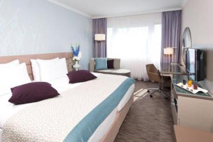 Crowne Plaza Berlin City Centre - image 2