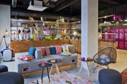 Moxy by Marriott Berlin Humboldthain Park - image 1