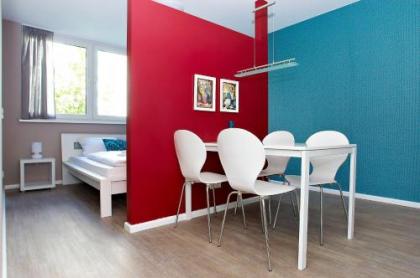 Apartmenthouse Berlin - Am Görlitzer Park - image 2