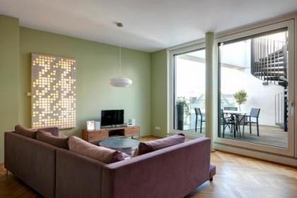 The Circus Apartments - image 11