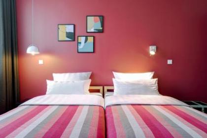The Circus Apartments - image 13