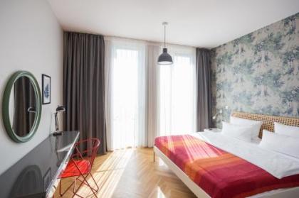The Circus Apartments - image 3